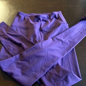 purple leggings